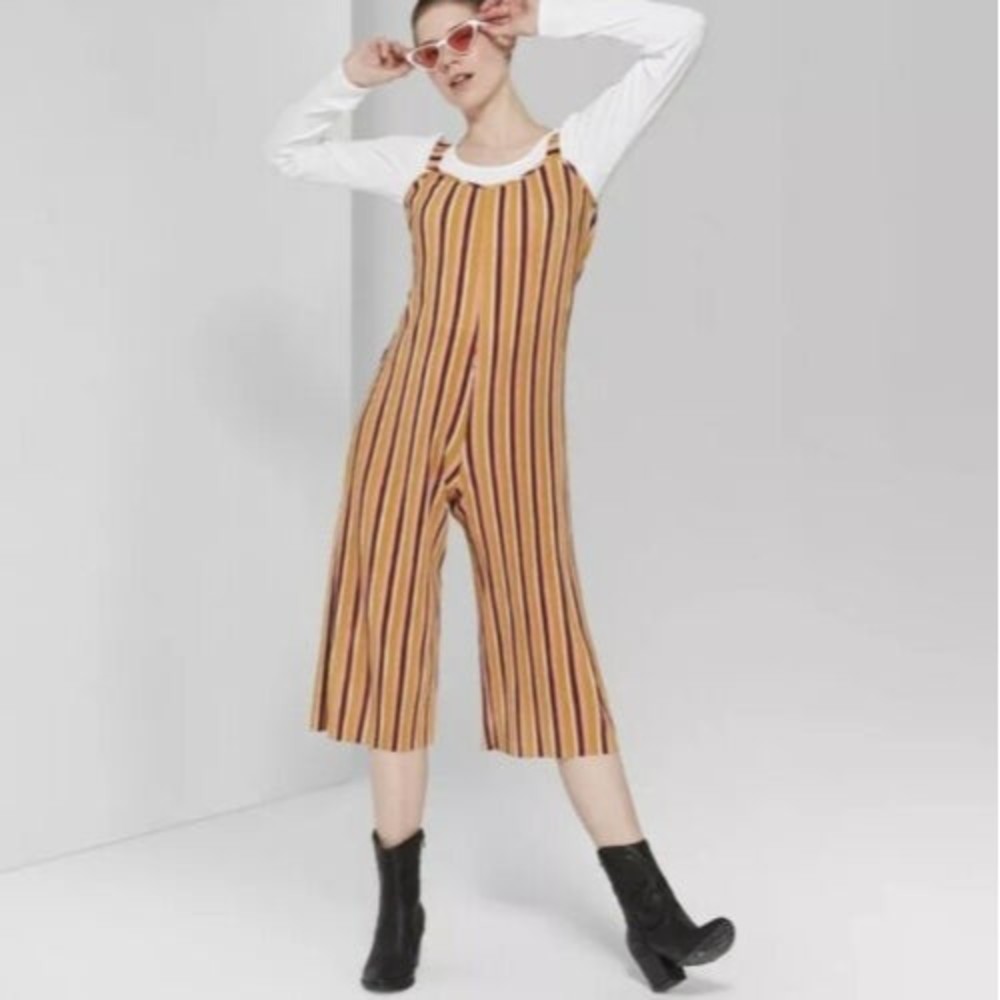 Wild Fable Size Medium Sleeveless Striped Jumpsuit Cropped Wide Legs Mod